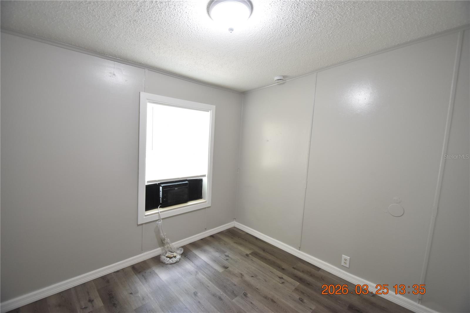 GIBSONS ARTESIAN LANDS SECTIO - Residential Lease