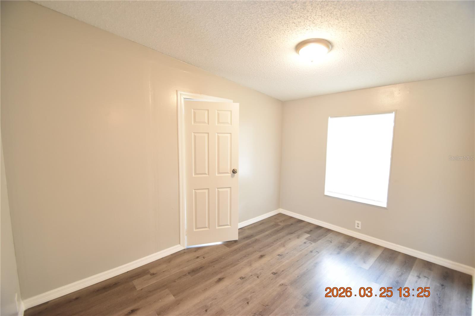 GIBSONS ARTESIAN LANDS SECTIO - Residential Lease