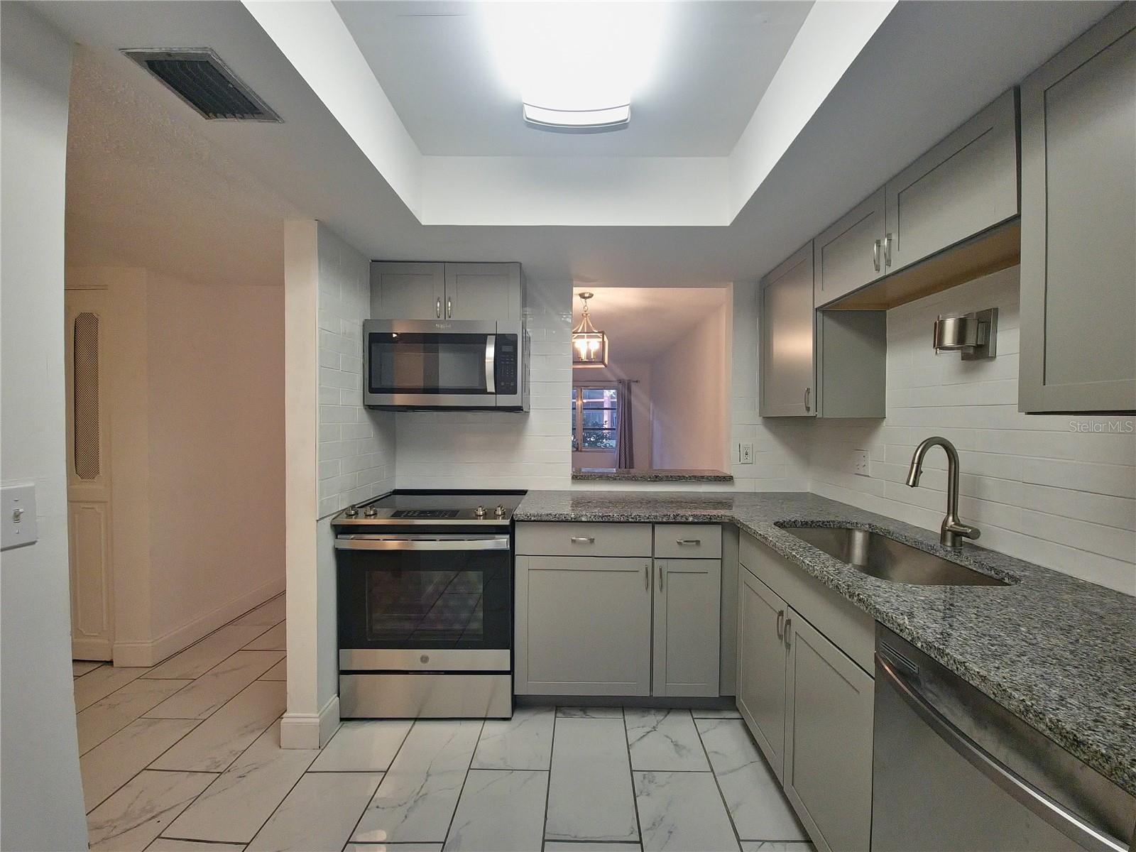 COVE SPGS CONDO - Residential Lease