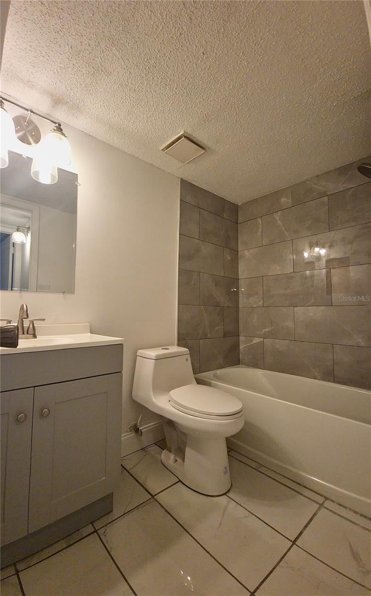 COVE SPGS CONDO - Residential Lease