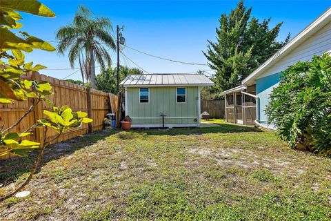 A home in SEMINOLE