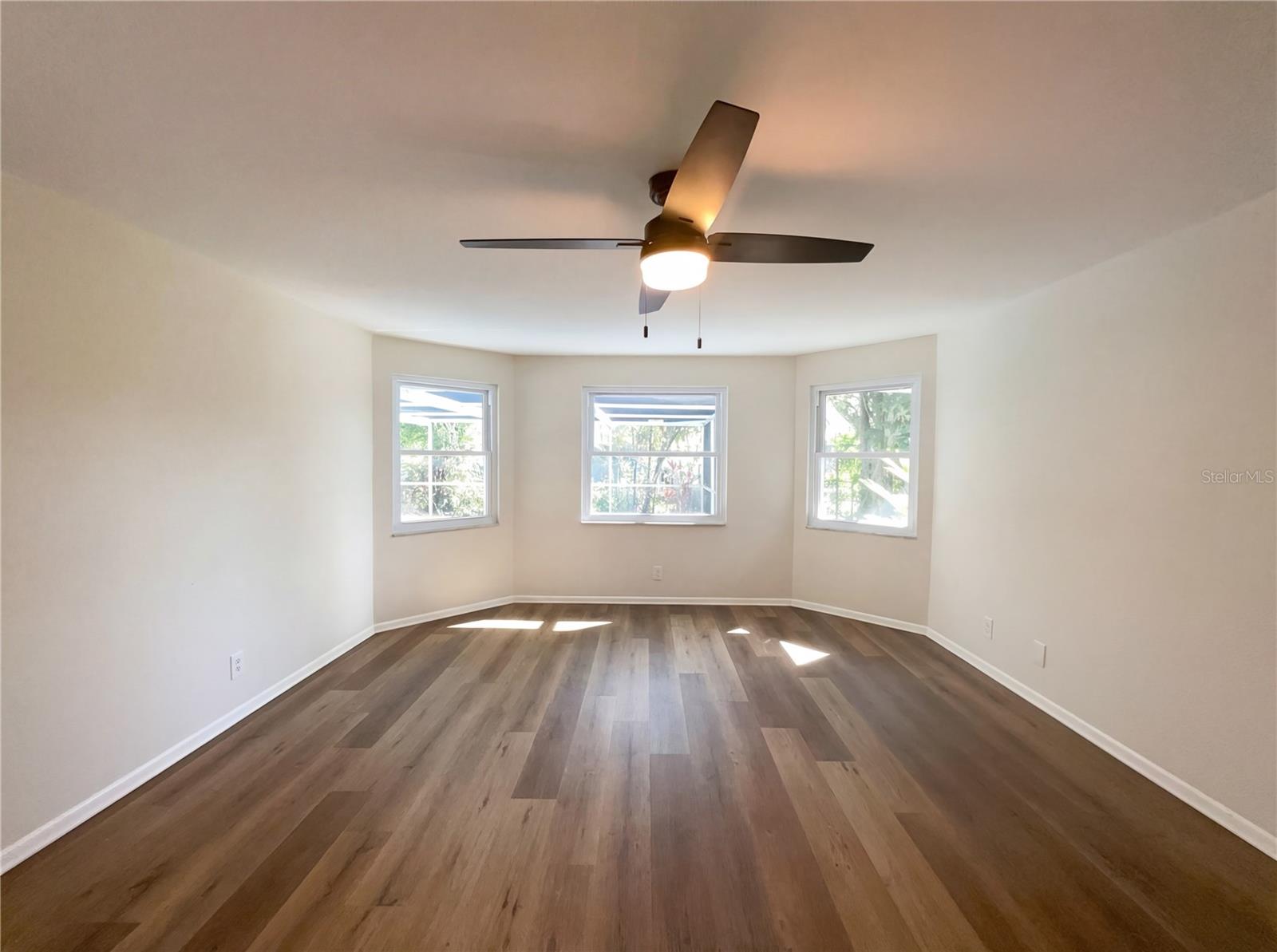 SUNLAKE PARK UNIT 01 - Residential