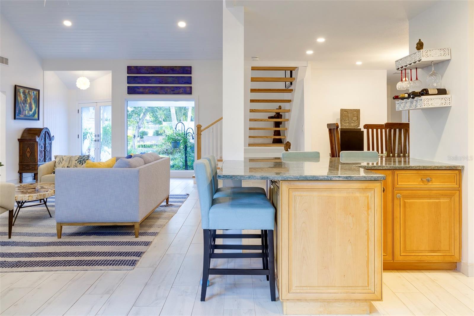 MONTICELLO PARK - Residential Lease