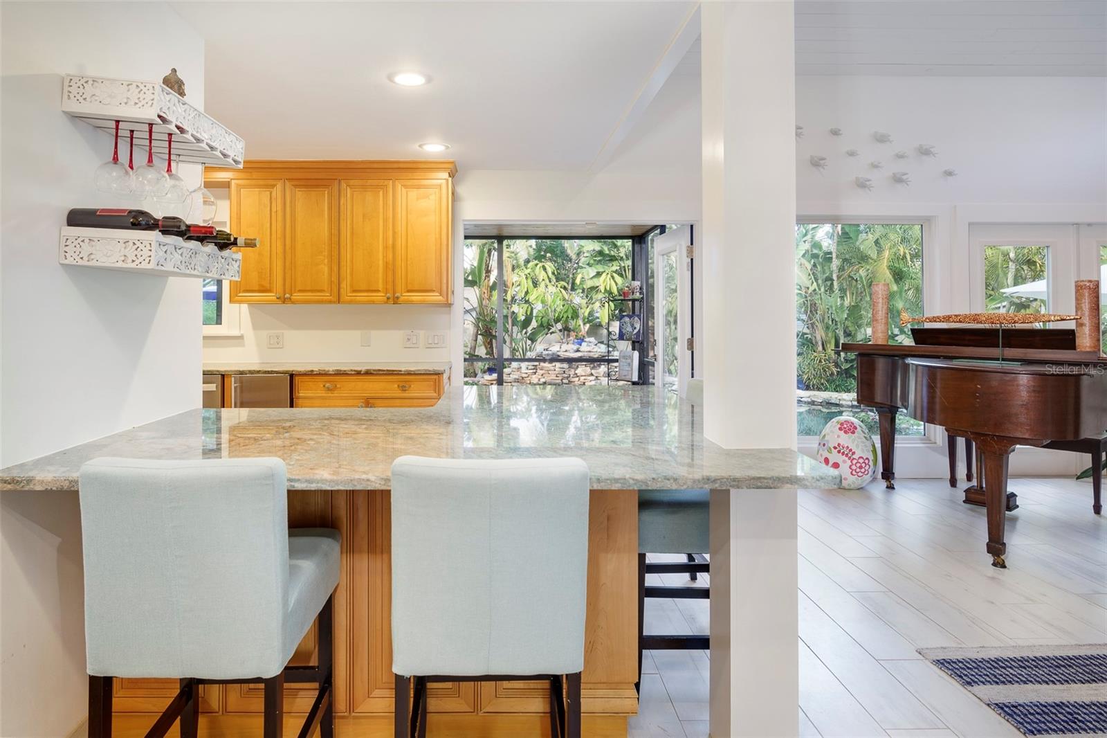 MONTICELLO PARK - Residential Lease