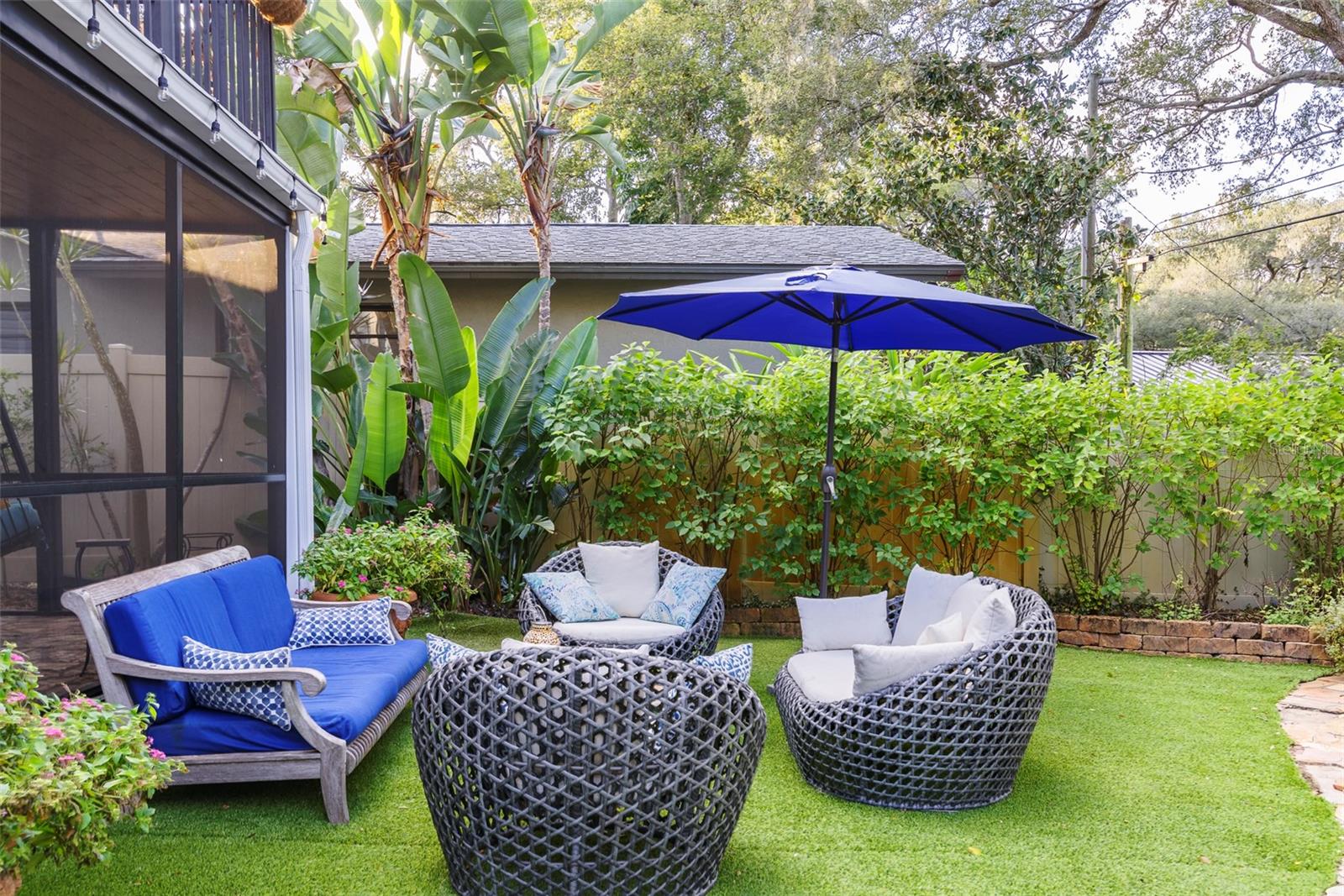 MONTICELLO PARK - Residential Lease