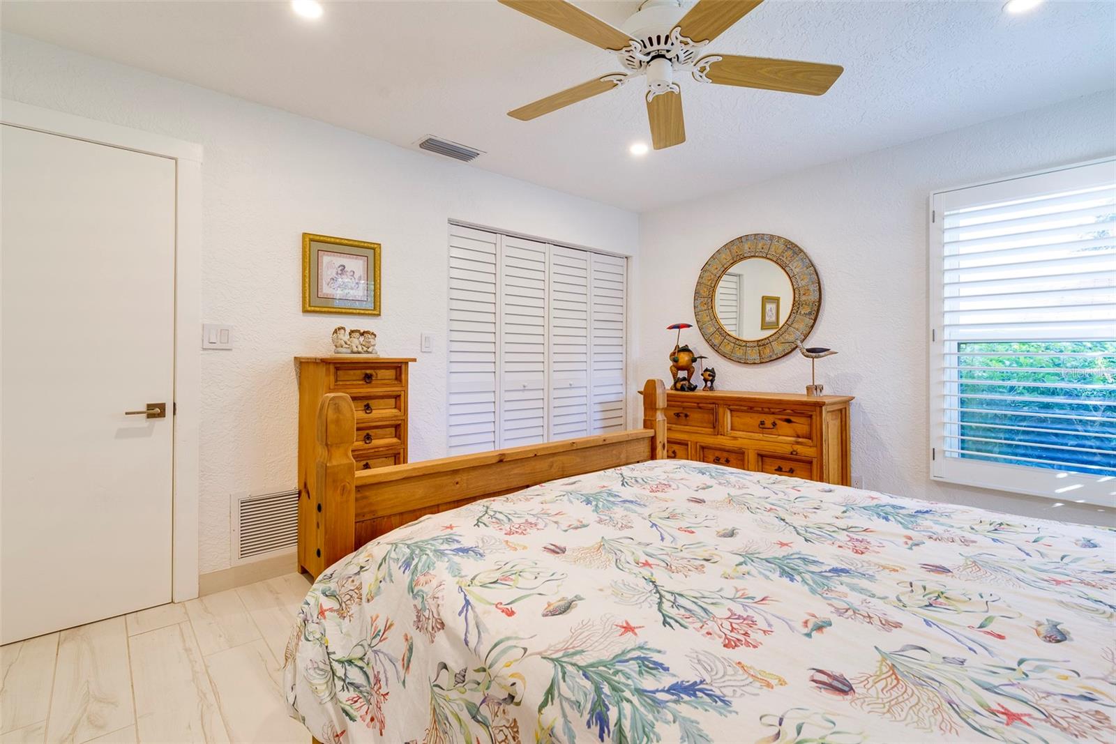 MONTICELLO PARK - Residential Lease