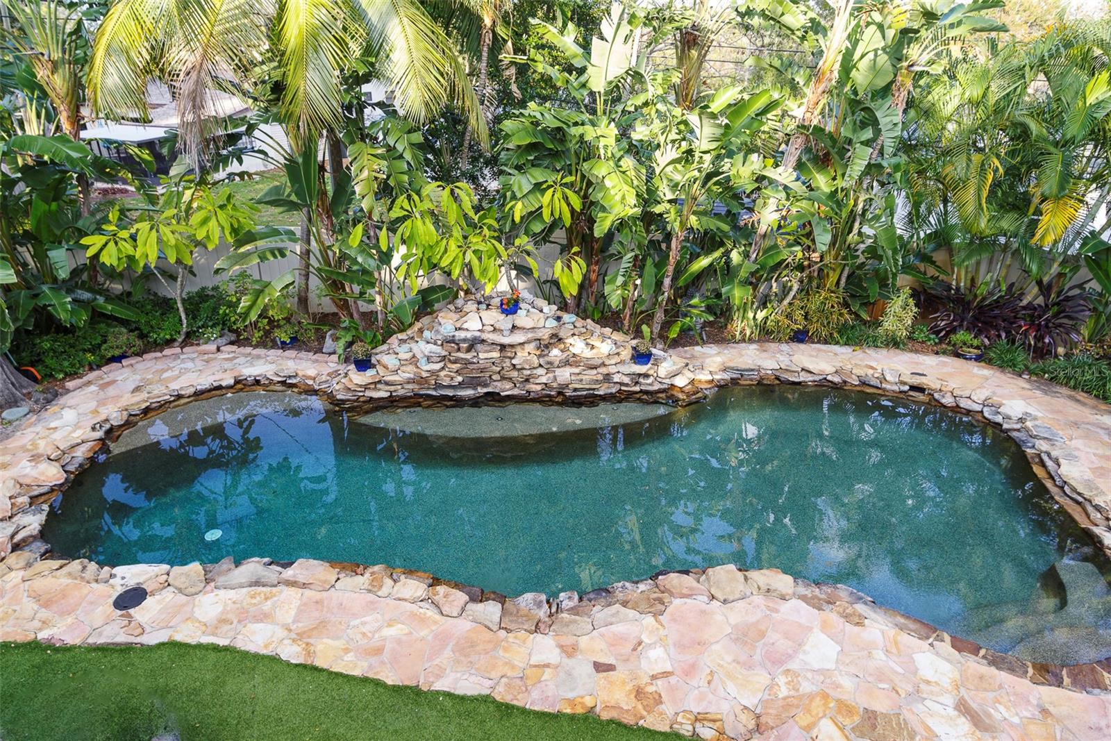 MONTICELLO PARK - Residential Lease