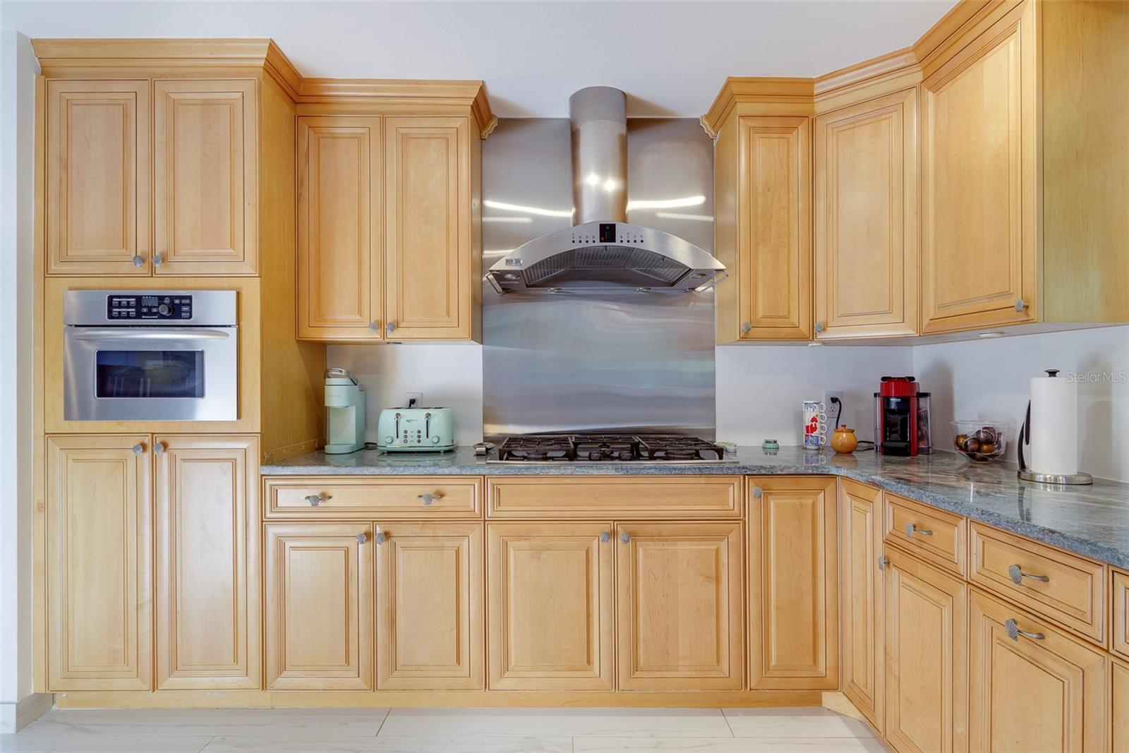 MONTICELLO PARK - Residential Lease