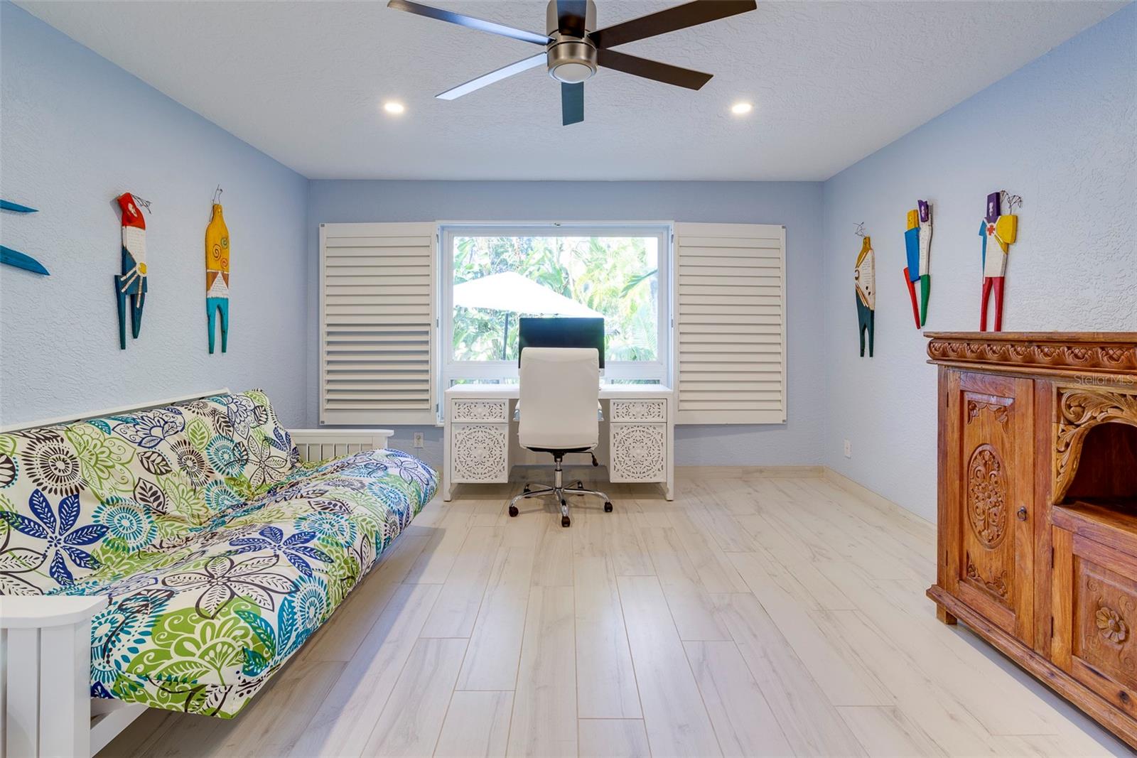 MONTICELLO PARK - Residential Lease