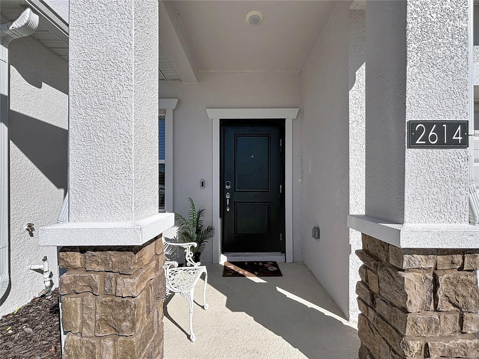 2614 RUNNERS CIRCLE