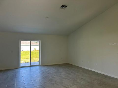 A home in SEBRING