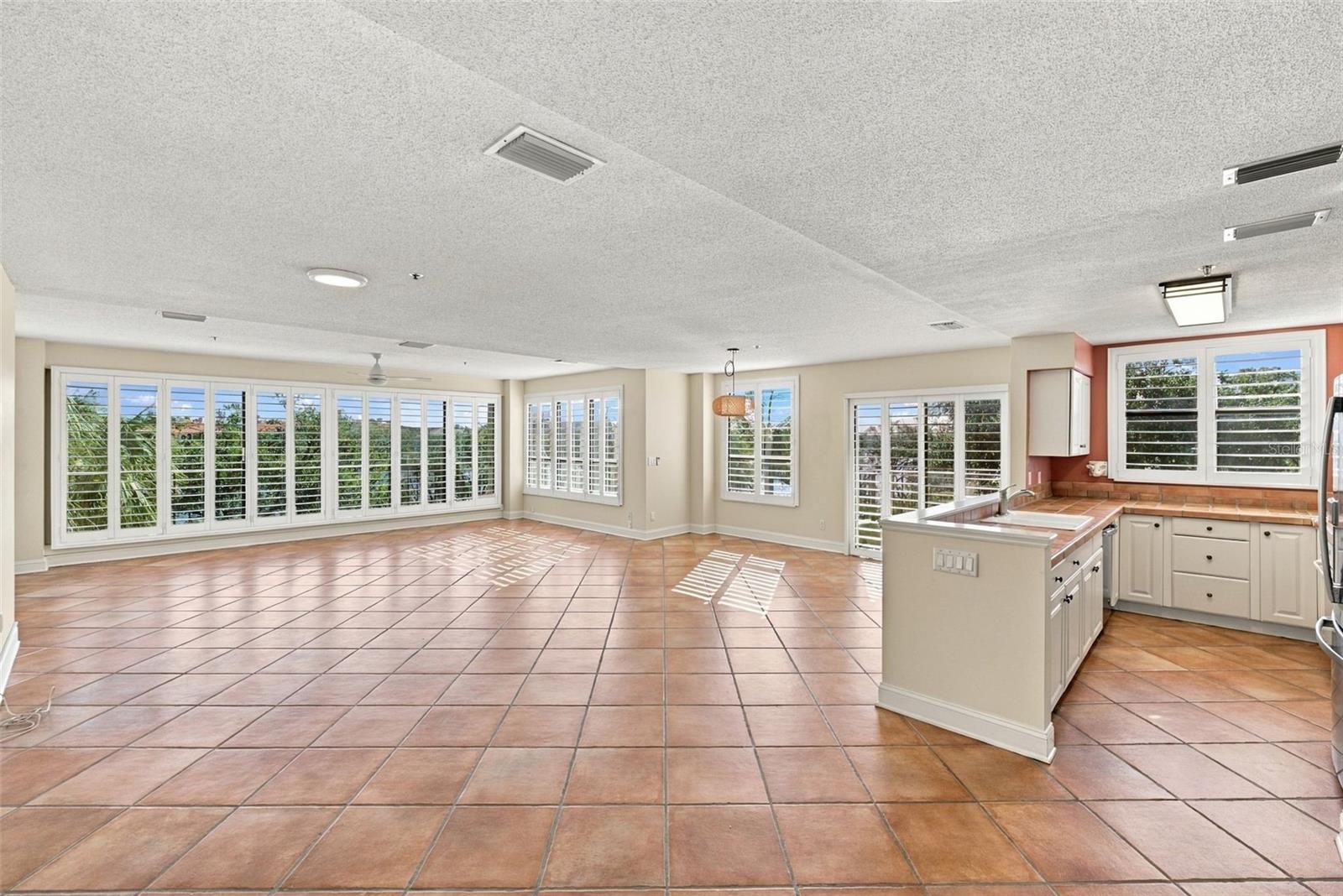 1 BARBADOS AVENUE 2D