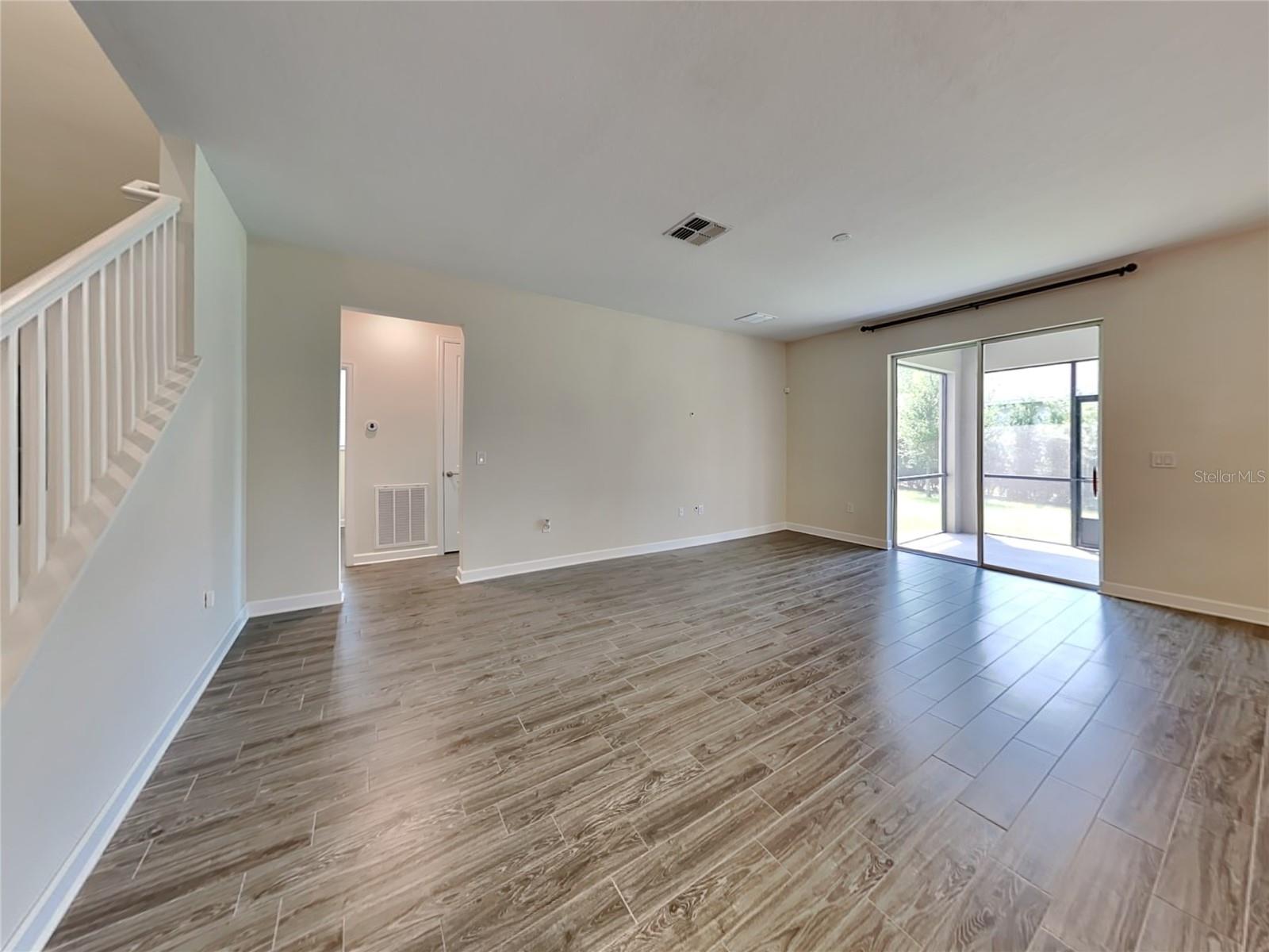 DRAYTON-PRESTON WOODS/PROVIDEN - Residential Lease