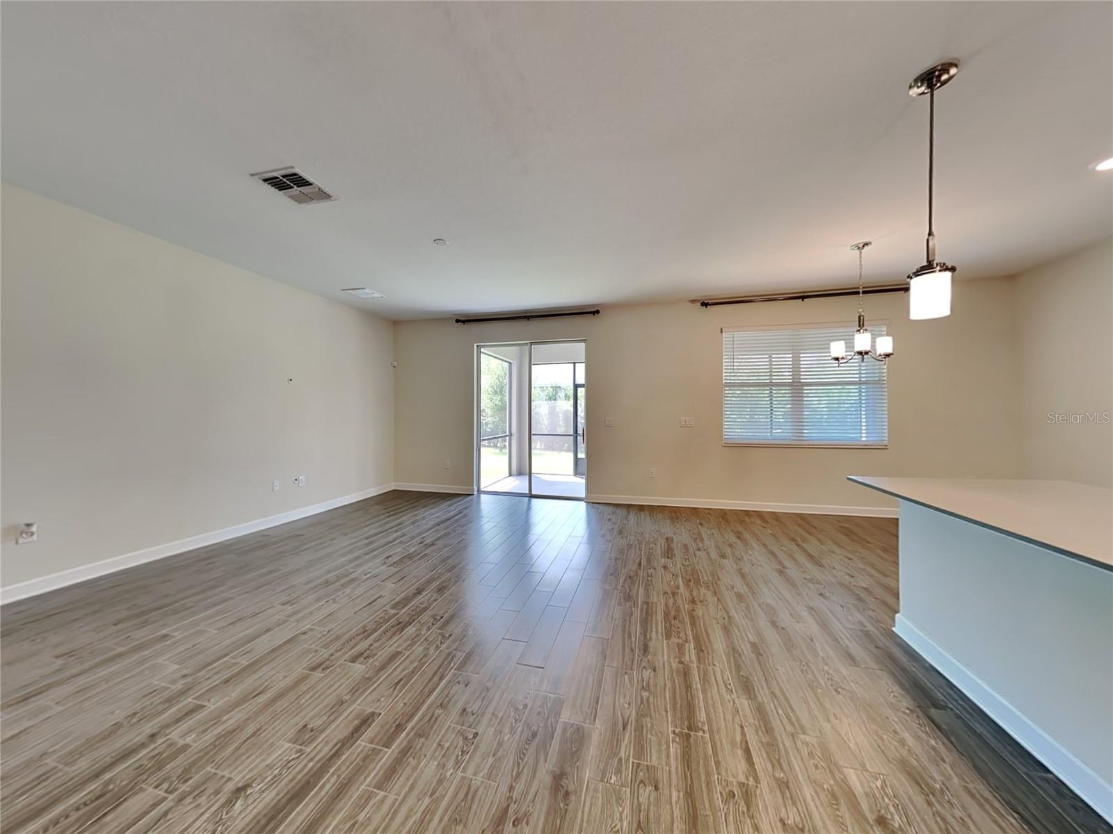 DRAYTON-PRESTON WOODS/PROVIDEN - Residential Lease