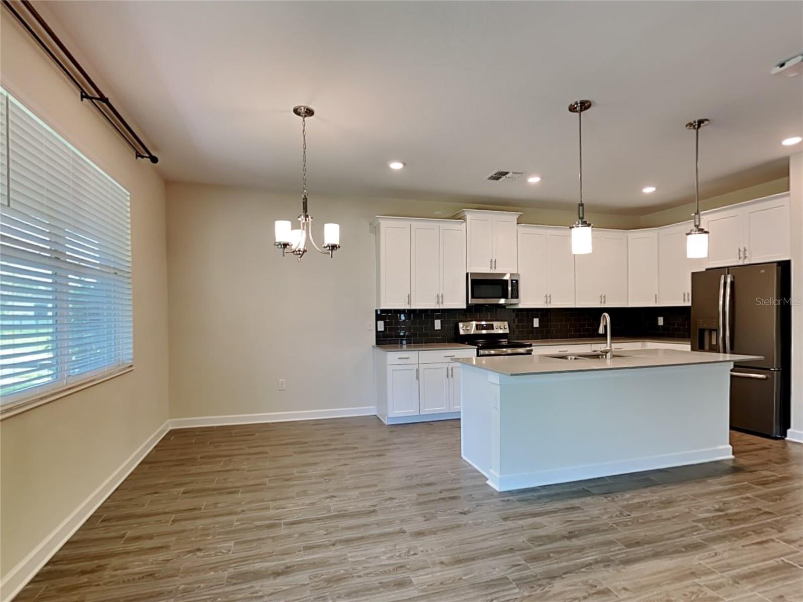 DRAYTON-PRESTON WOODS/PROVIDEN - Residential Lease