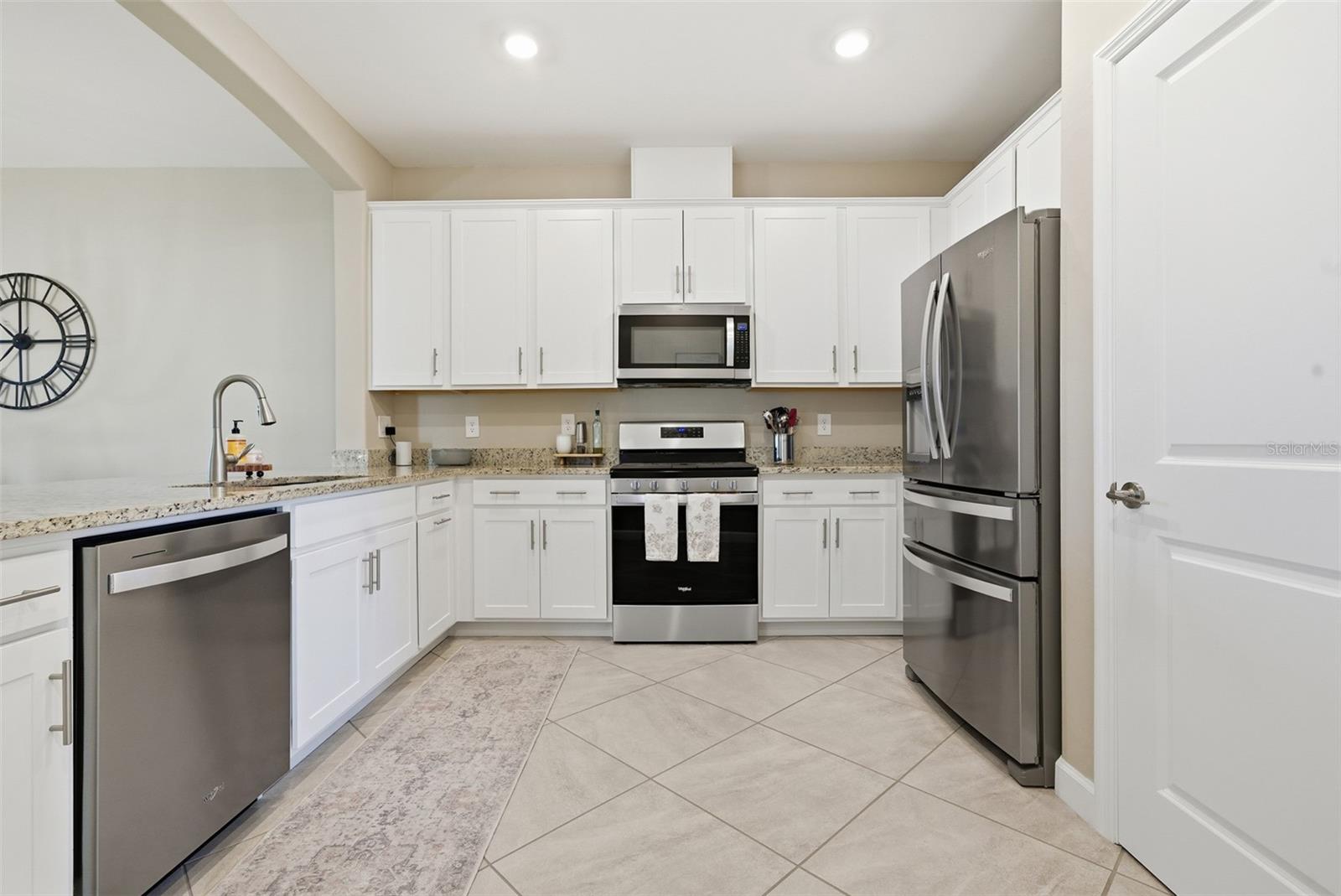 LORRAINE LAKES PH I - Residential