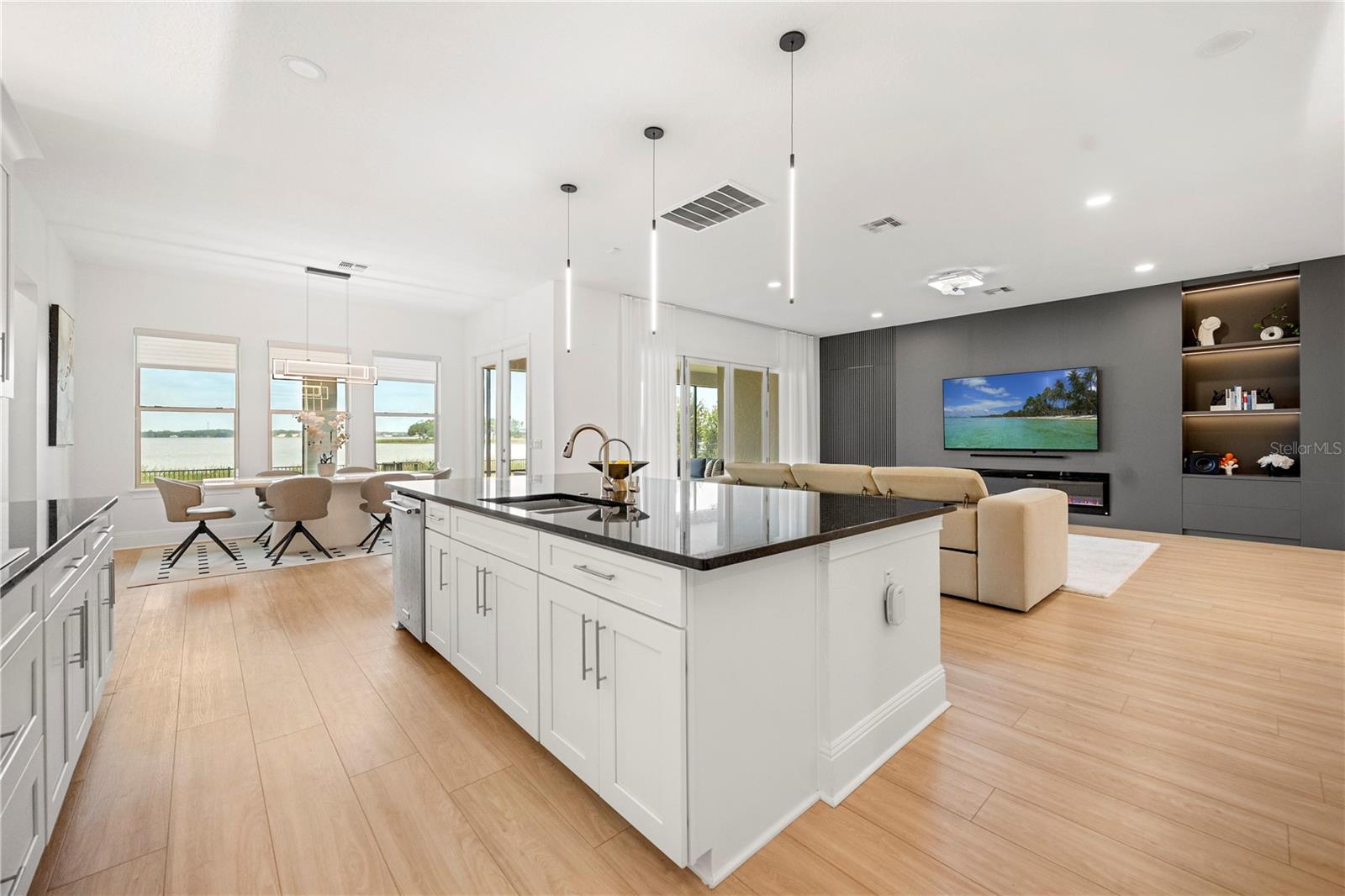TWINWATERS - Residential