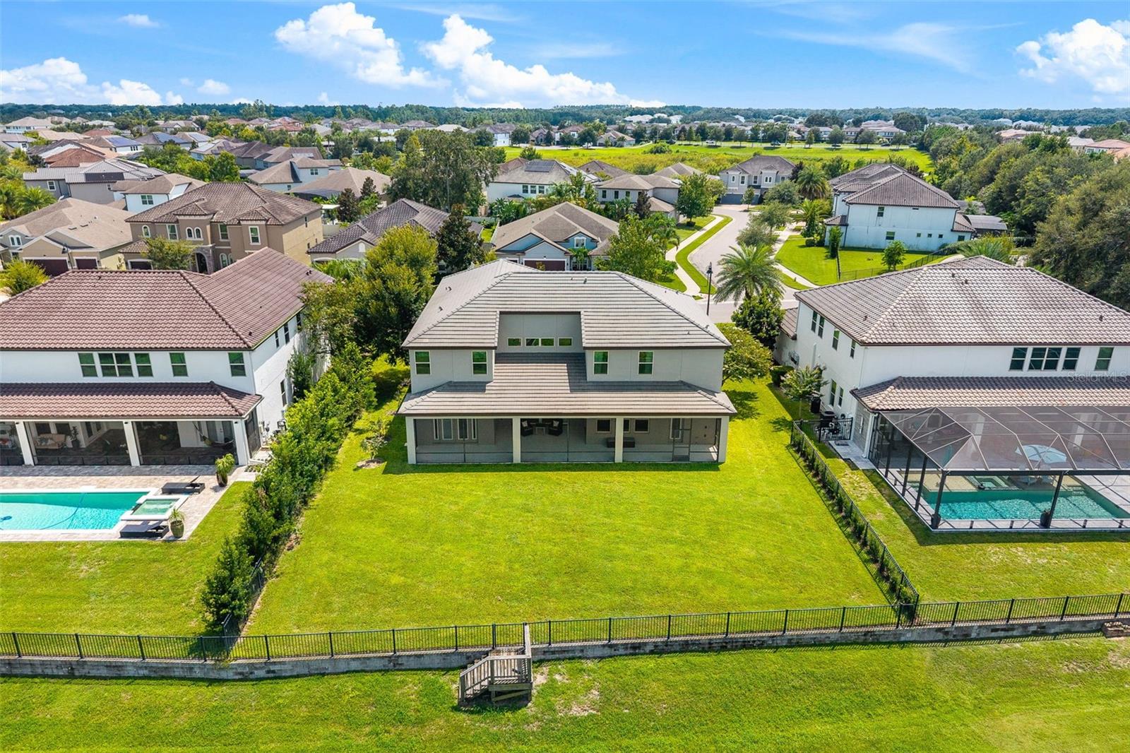 TWINWATERS - Residential