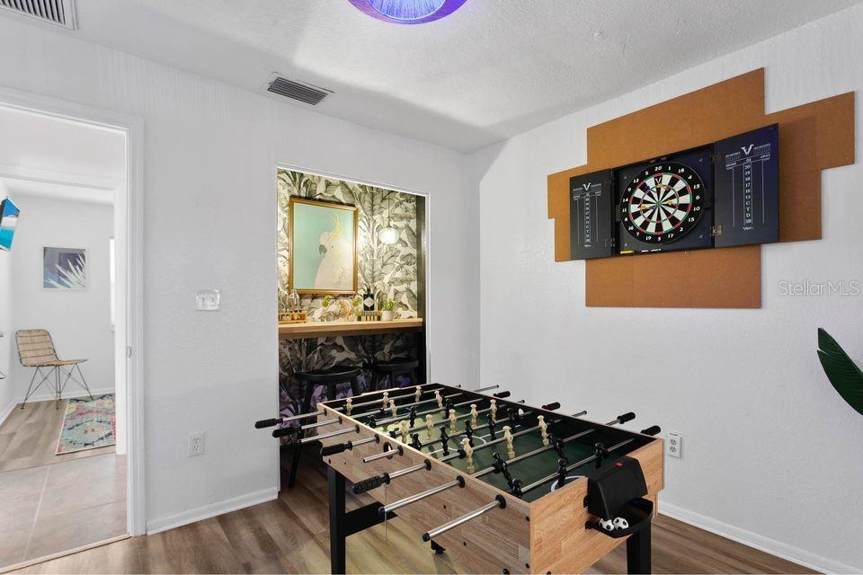 SEMINOLE LAKE VILLAGE 2ND ADD - Residential