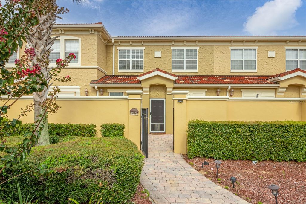 Photo of 2876 Bella Vista Drive, Davenport, FL 33897 (MLS # O6373588)