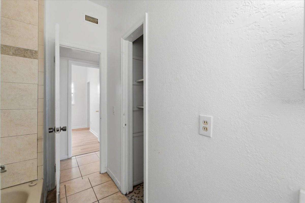 EDGEWOOD PARK - Residential