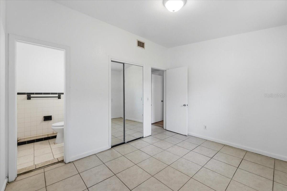 EDGEWOOD PARK - Residential
