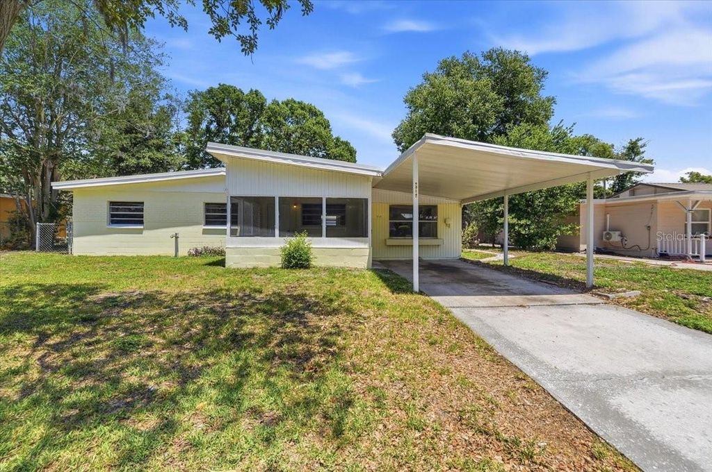 Photo of 2912 Pineway Avenue, Lakeland, FL 33803 (MLS # P4938756)