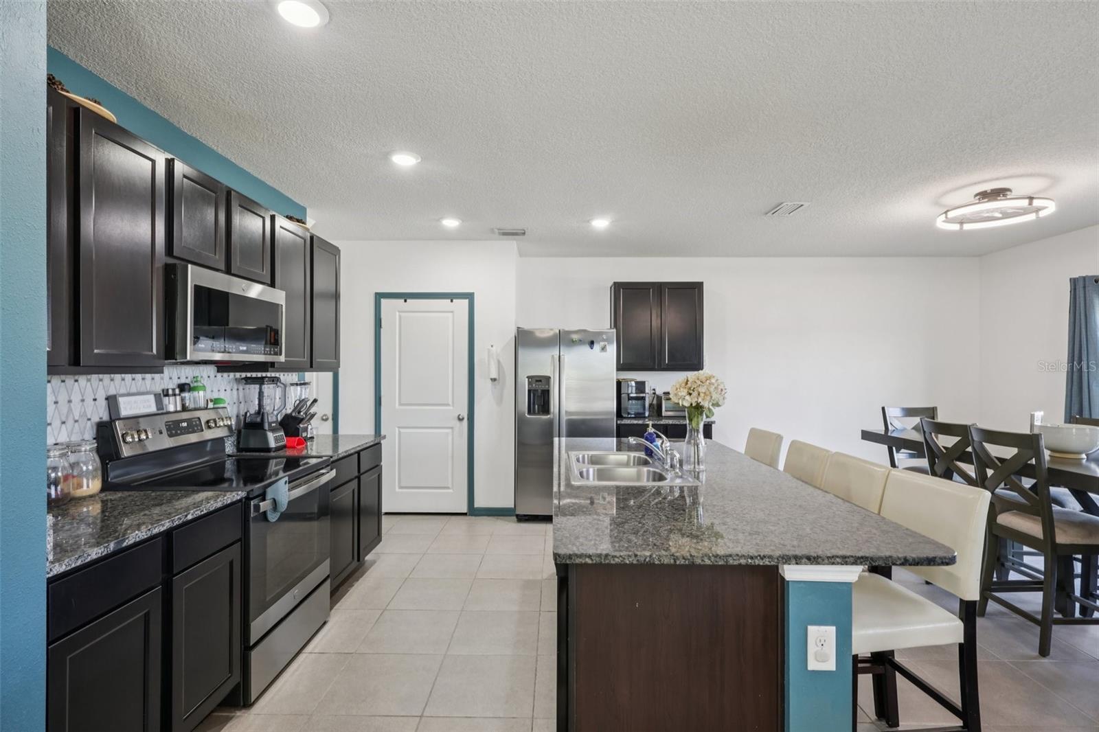 CARLTON LAKES WEST PH 2B - Residential