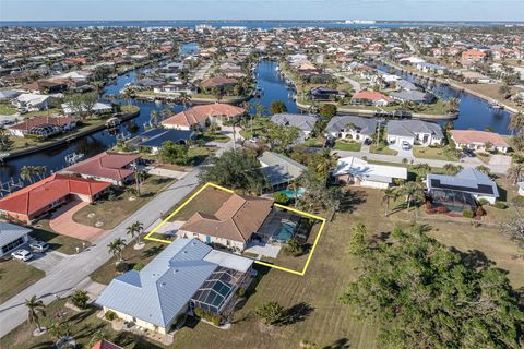 A home in PUNTA GORDA