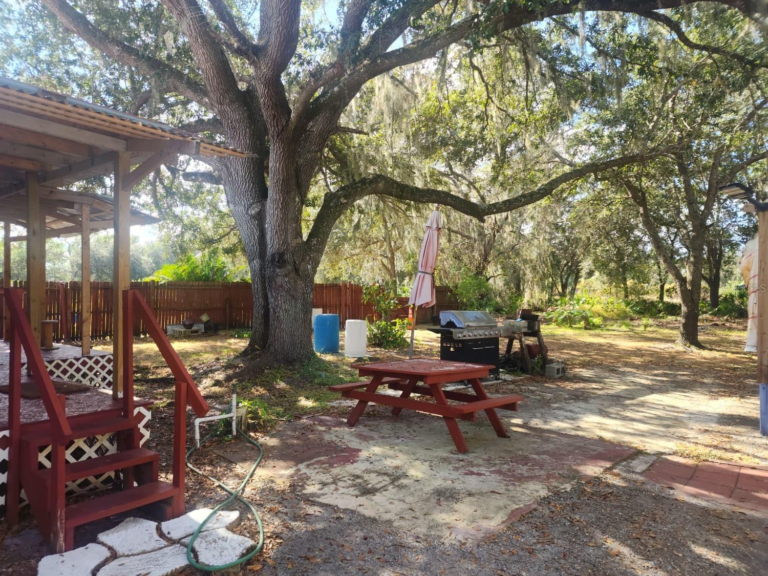 LAKE HAVEN ACRES - Residential