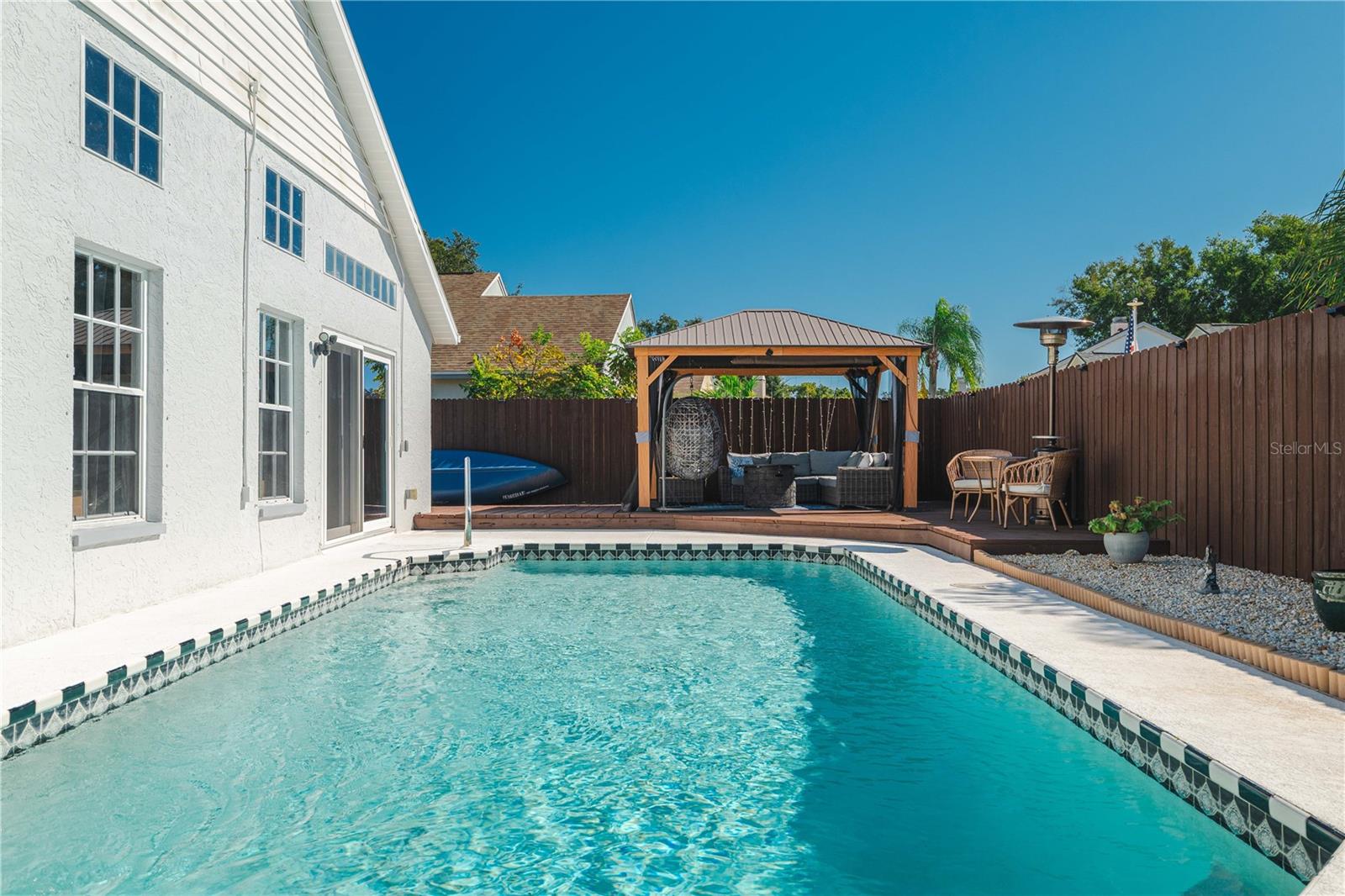 SUMMER LAKES - Residential