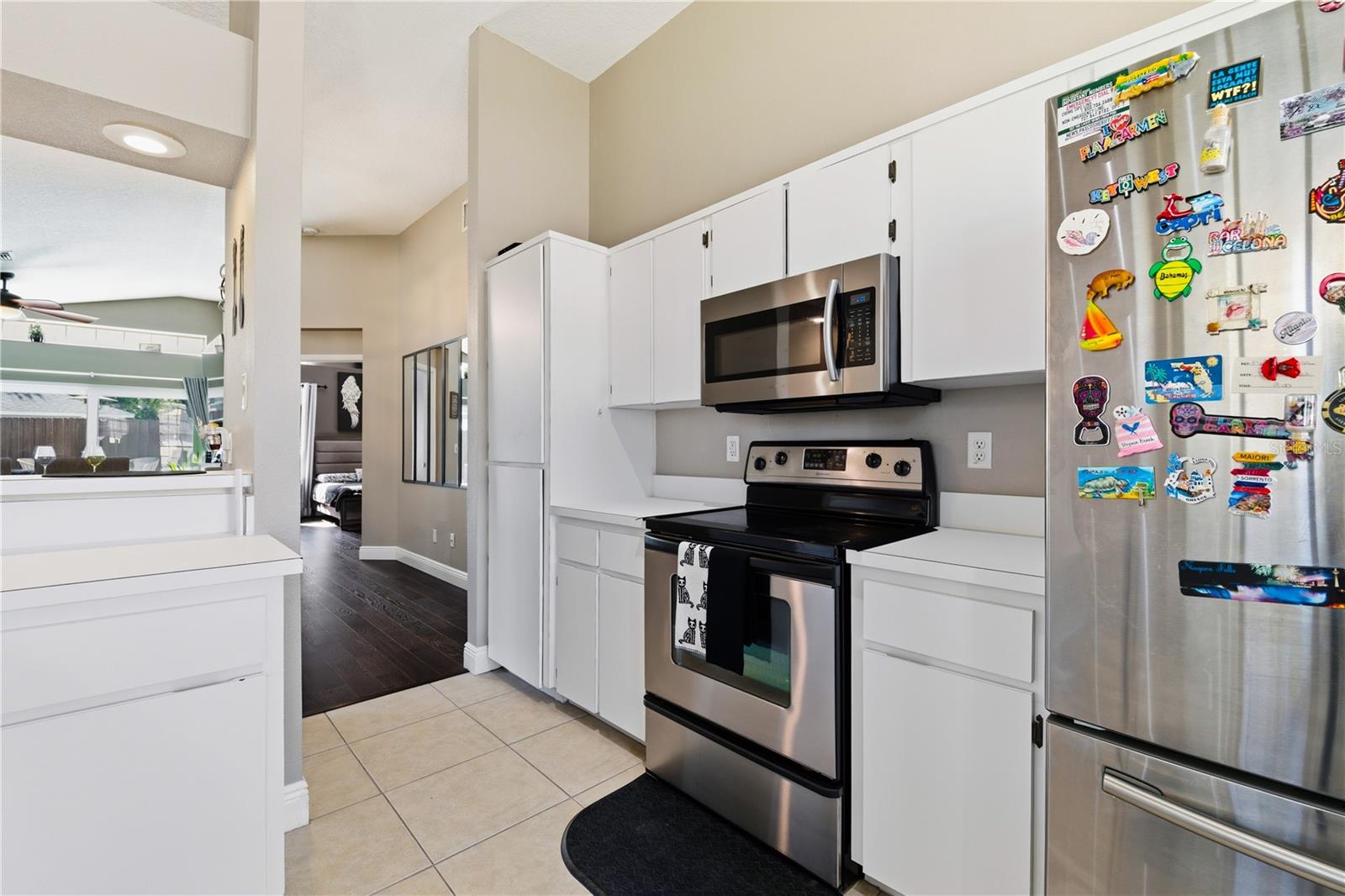 SUMMER LAKES - Residential