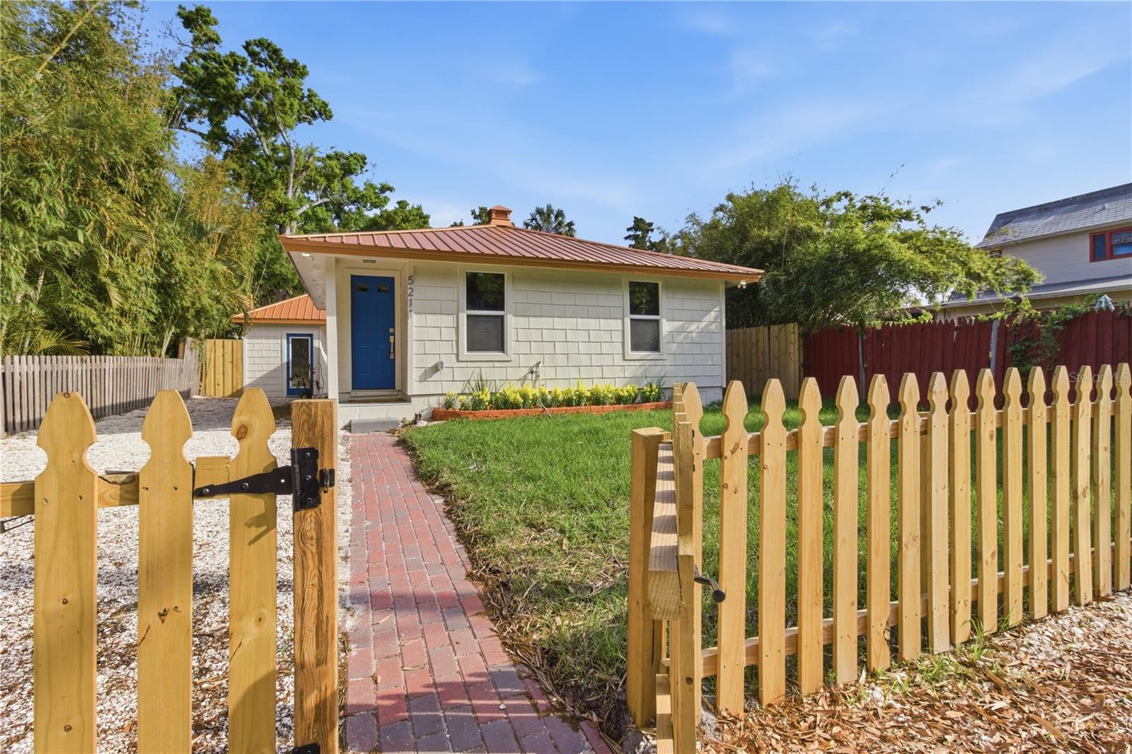 ROEBUCKS REP - Residential