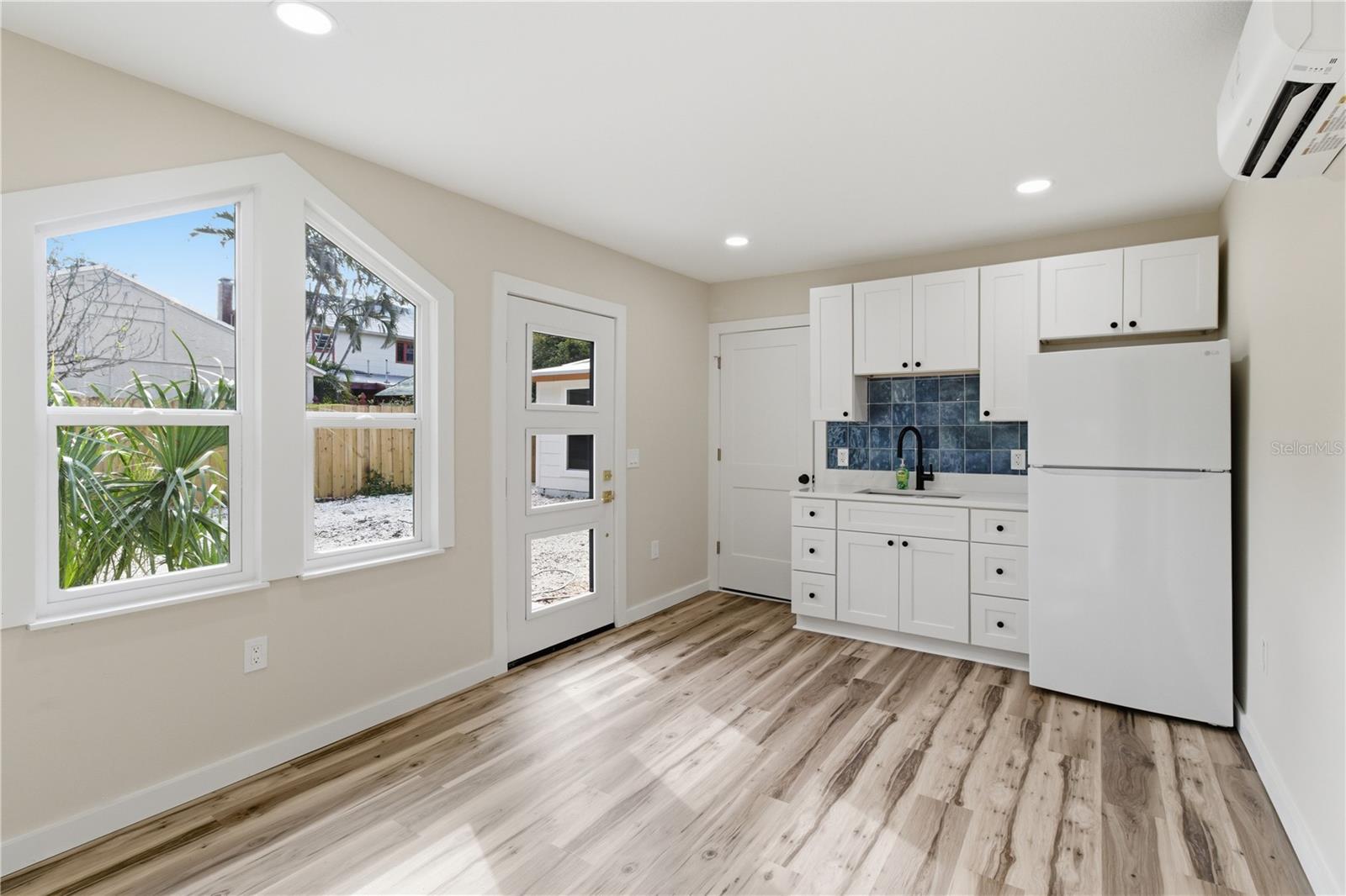 ROEBUCKS REP - Residential