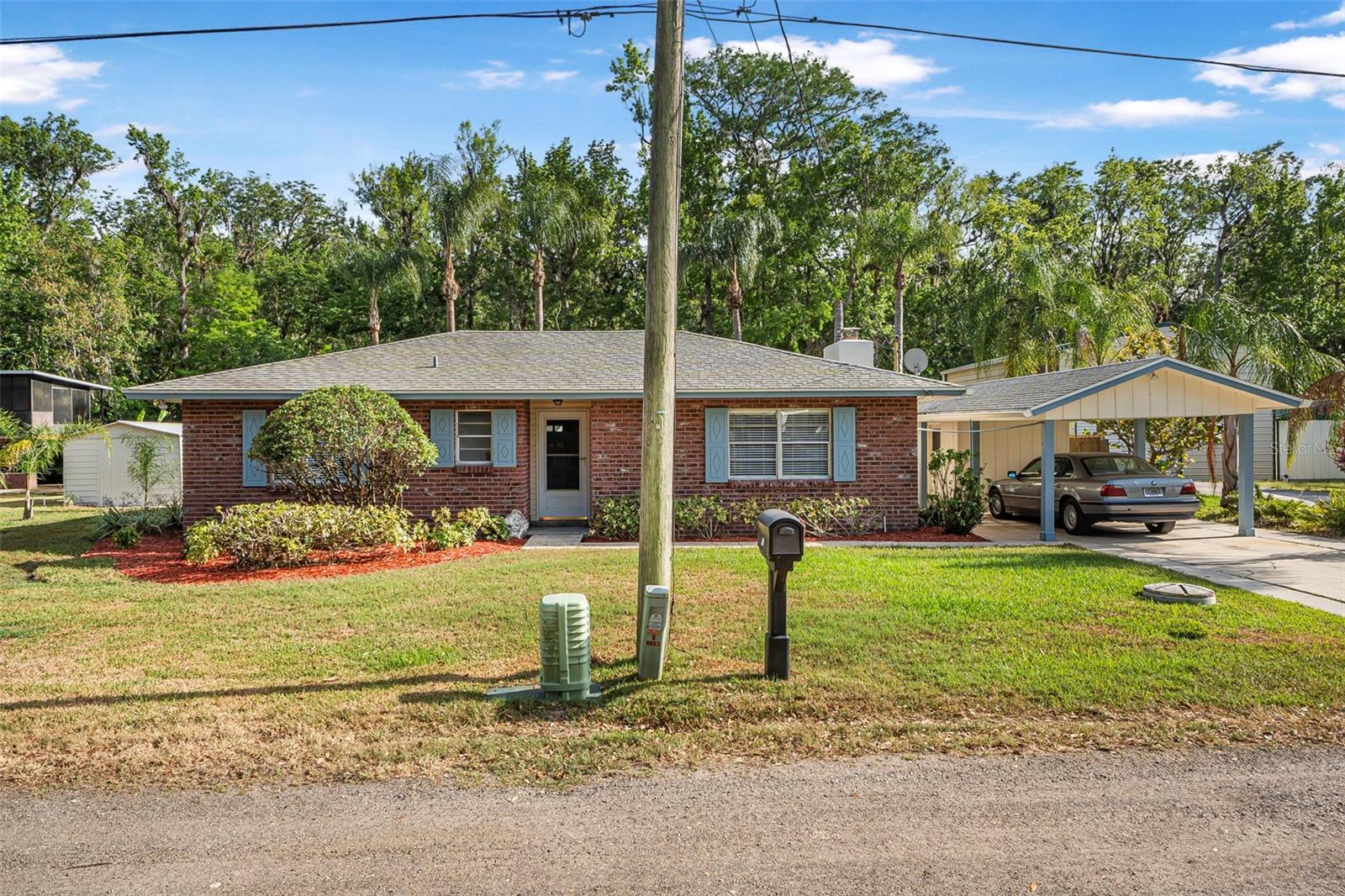 1877 RIVEREDGE DRIVE