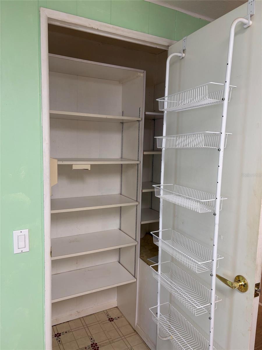 5536 DENMARK DRIVE, BRADENTON, FL, 34207 4 5536 DENMARK DRIVE