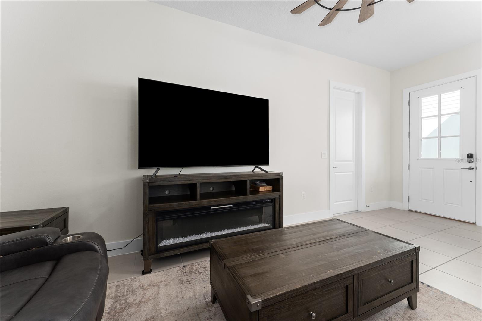 BRENTWOOD LANDING - Residential