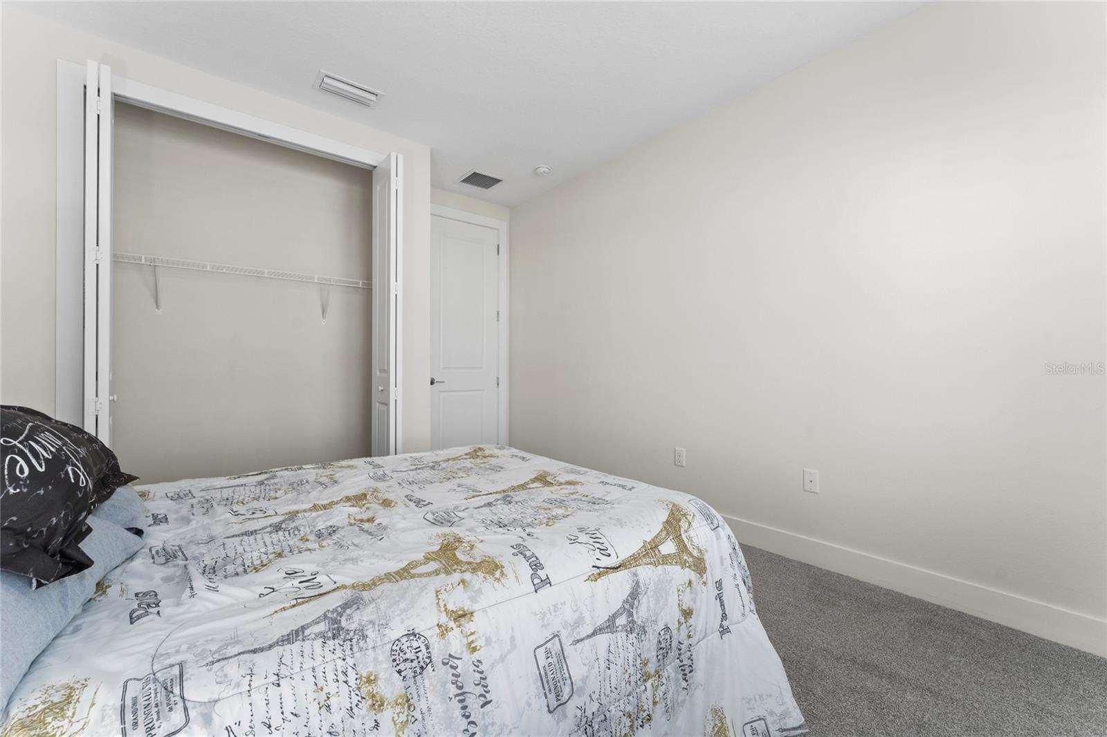 BRENTWOOD LANDING - Residential