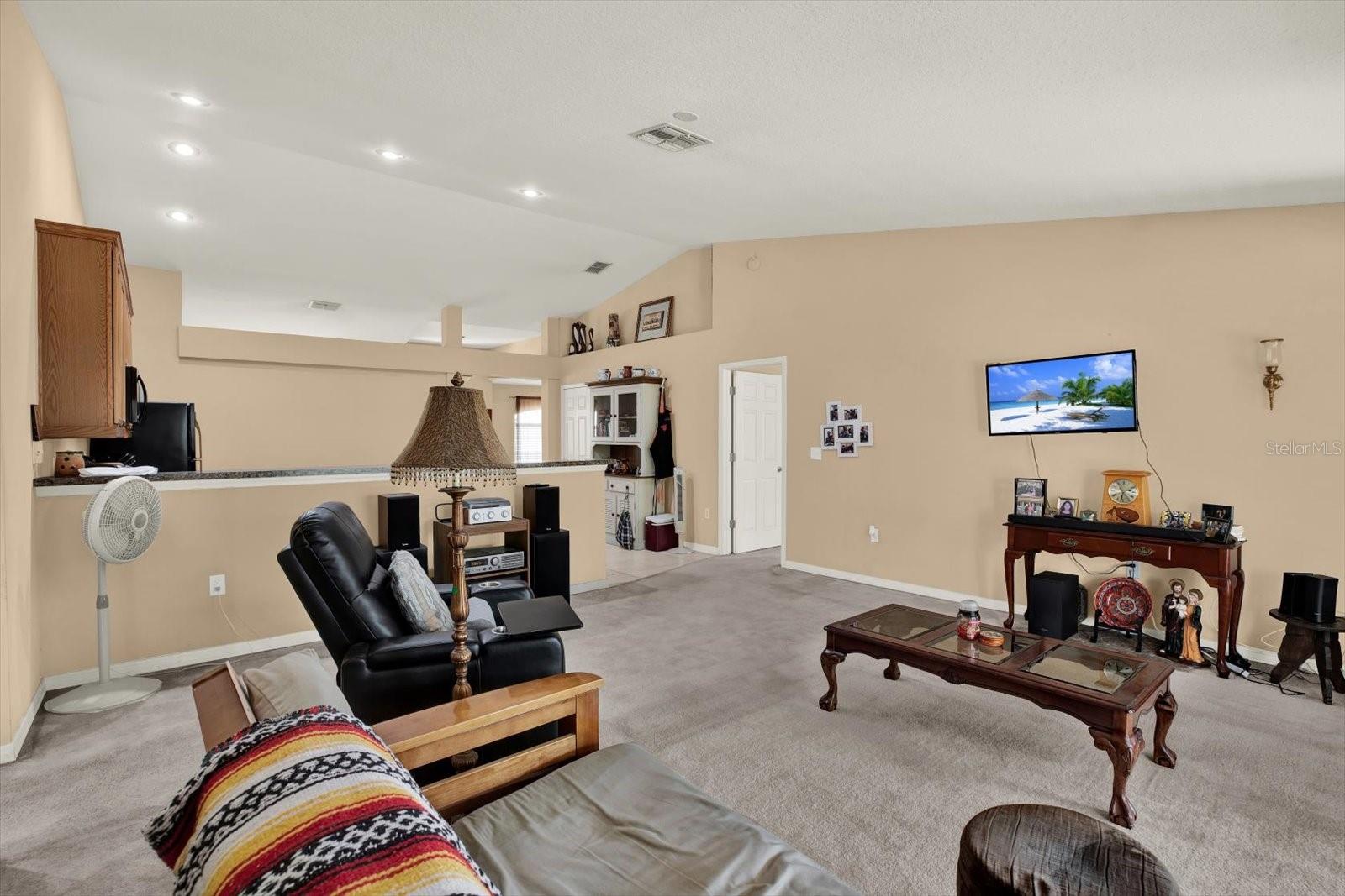 SPRING HILL - Residential