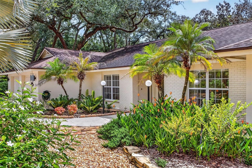 Photo of 513 Garrard Drive, Temple Terrace, FL 33617 (MLS # TB8548842)