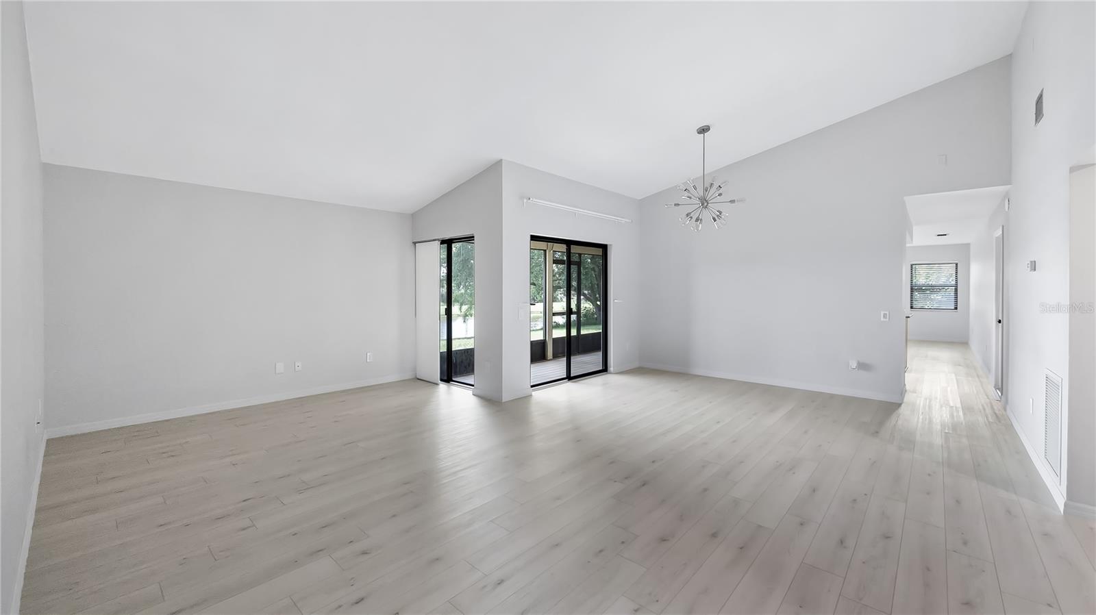 7237 WOODVILLE CRESCENT