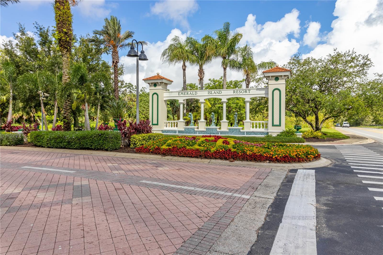 EMERALD ISLAND RESORT PH 2 - Residential