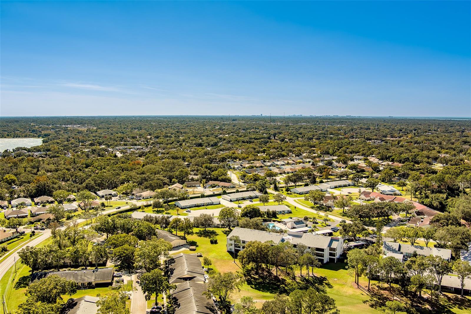 HIGHLAND LAKES VILLAS ON THE GREEN - Residential