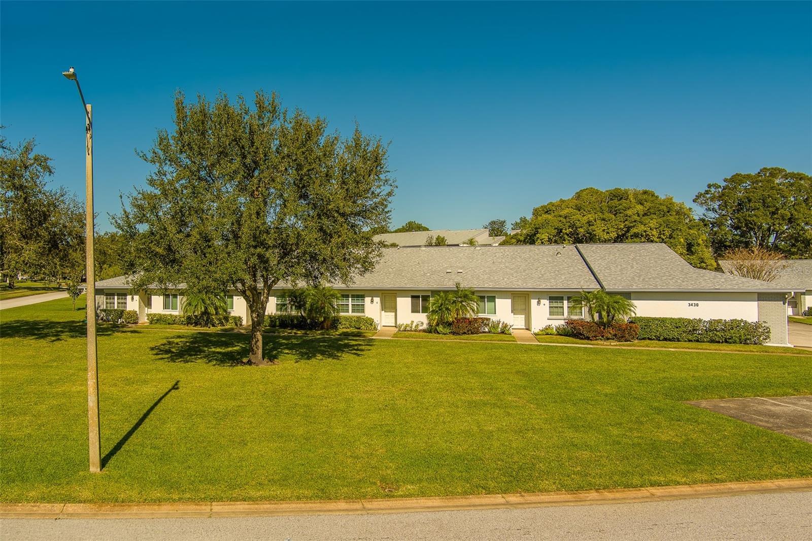 HIGHLAND LAKES VILLAS ON THE GREEN - Residential