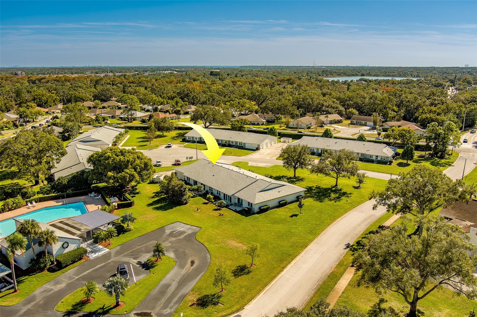 HIGHLAND LAKES VILLAS ON THE GREEN - Residential