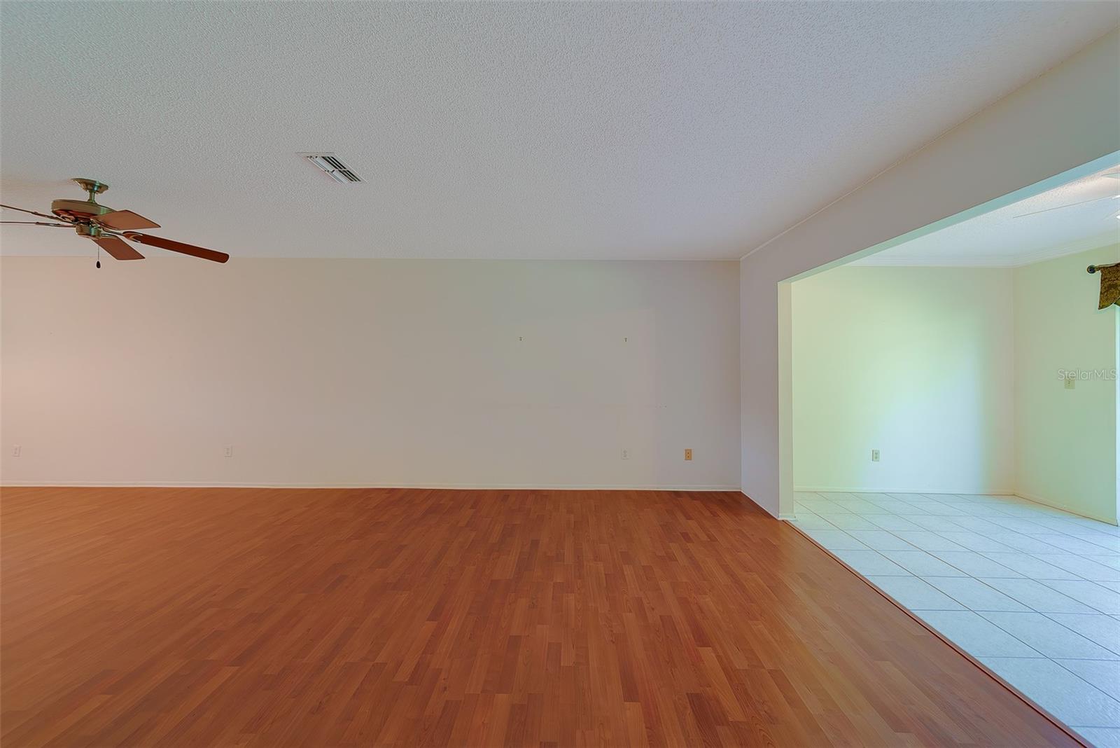 HIGHLAND LAKES VILLAS ON THE GREEN - Residential