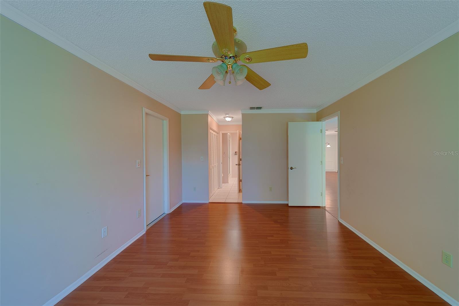 HIGHLAND LAKES VILLAS ON THE GREEN - Residential