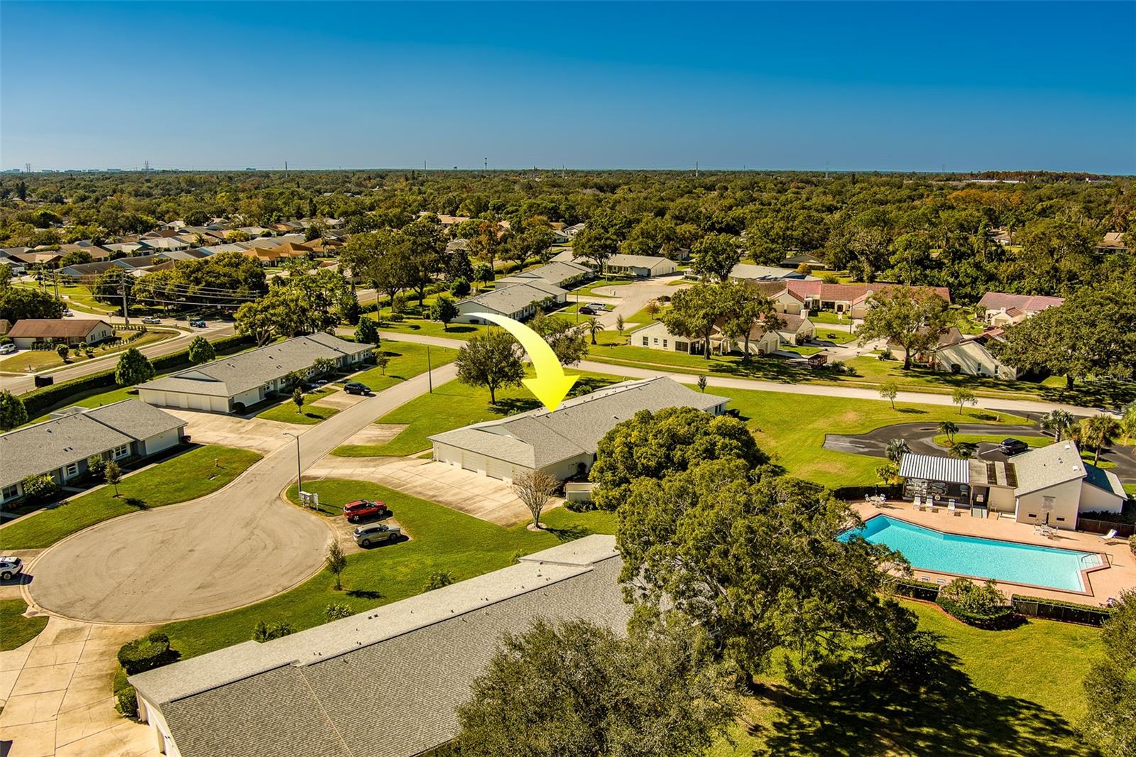 HIGHLAND LAKES VILLAS ON THE GREEN - Residential