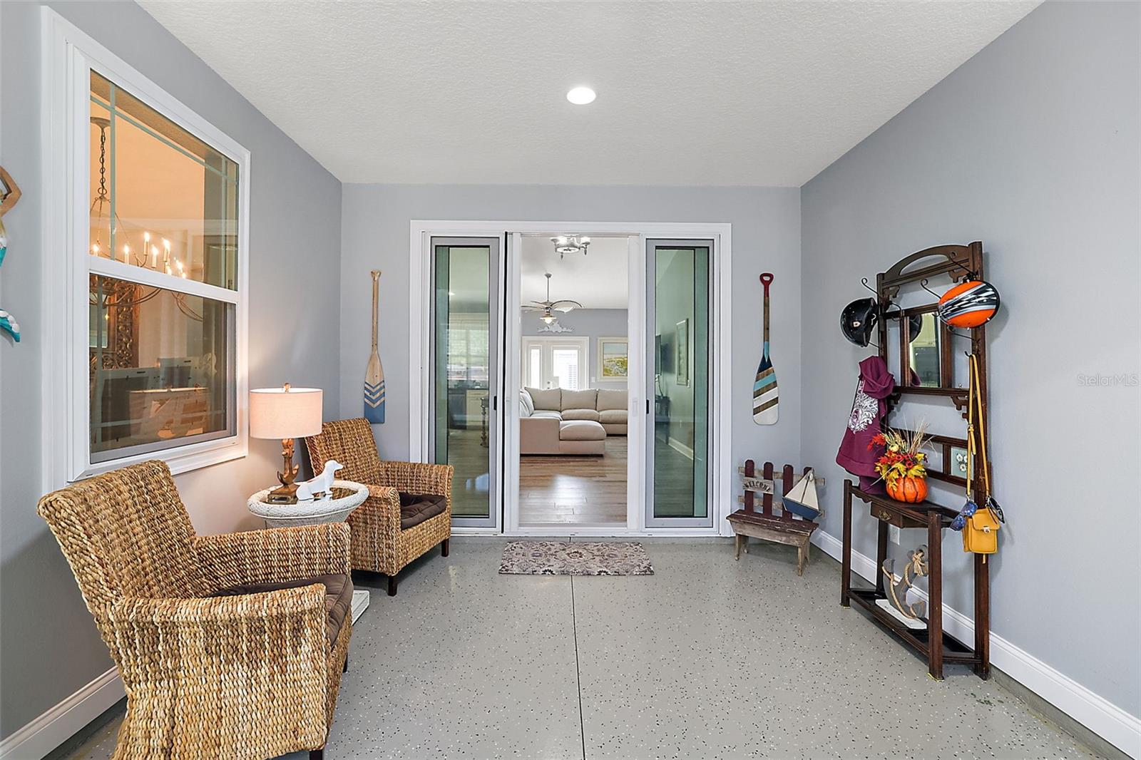 GLENNS COVE ADD 01 - Residential