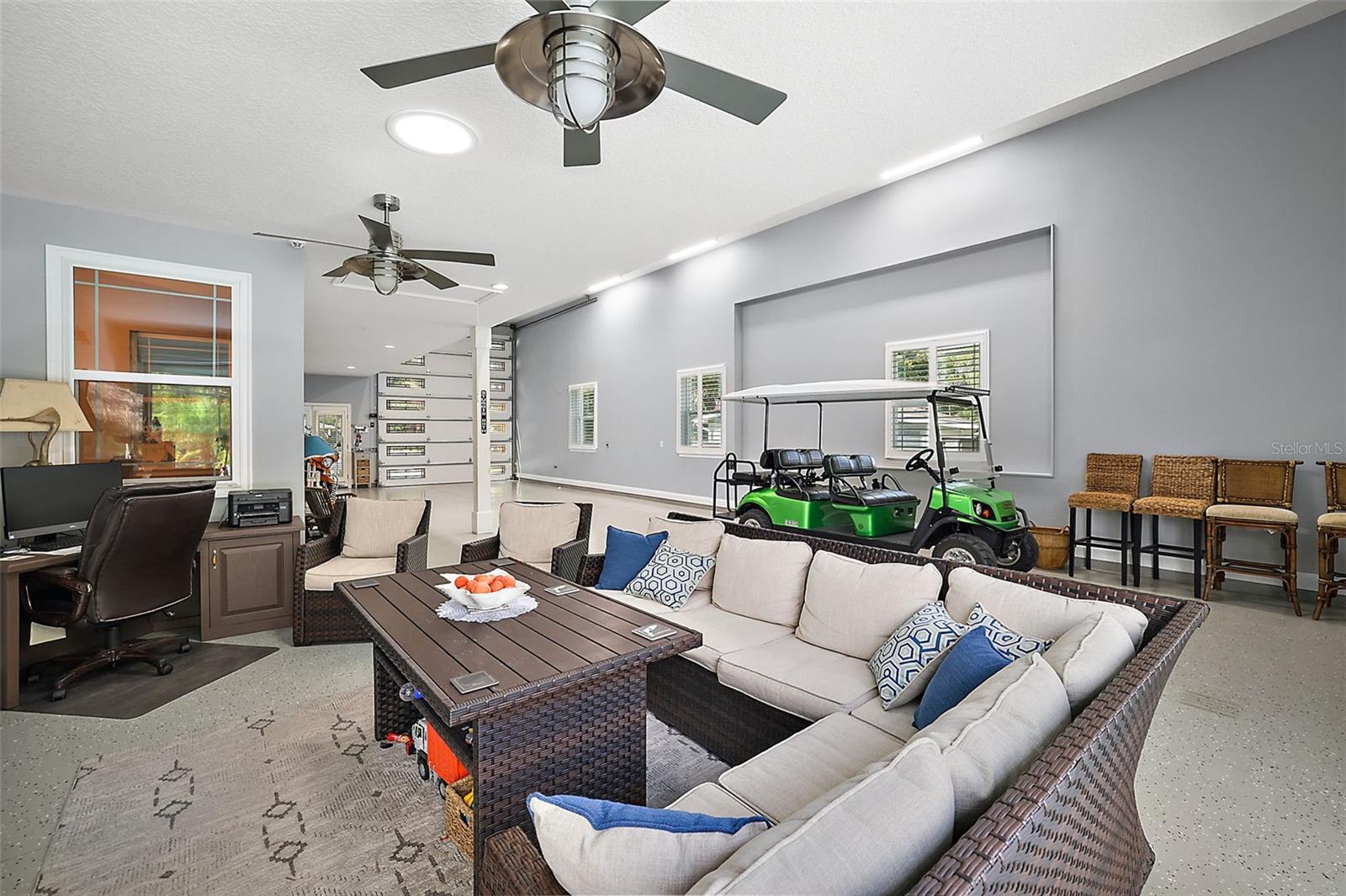 GLENNS COVE ADD 01 - Residential